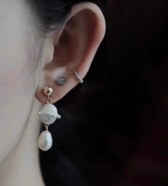 Vintage Drop Pearl Stud Earrings