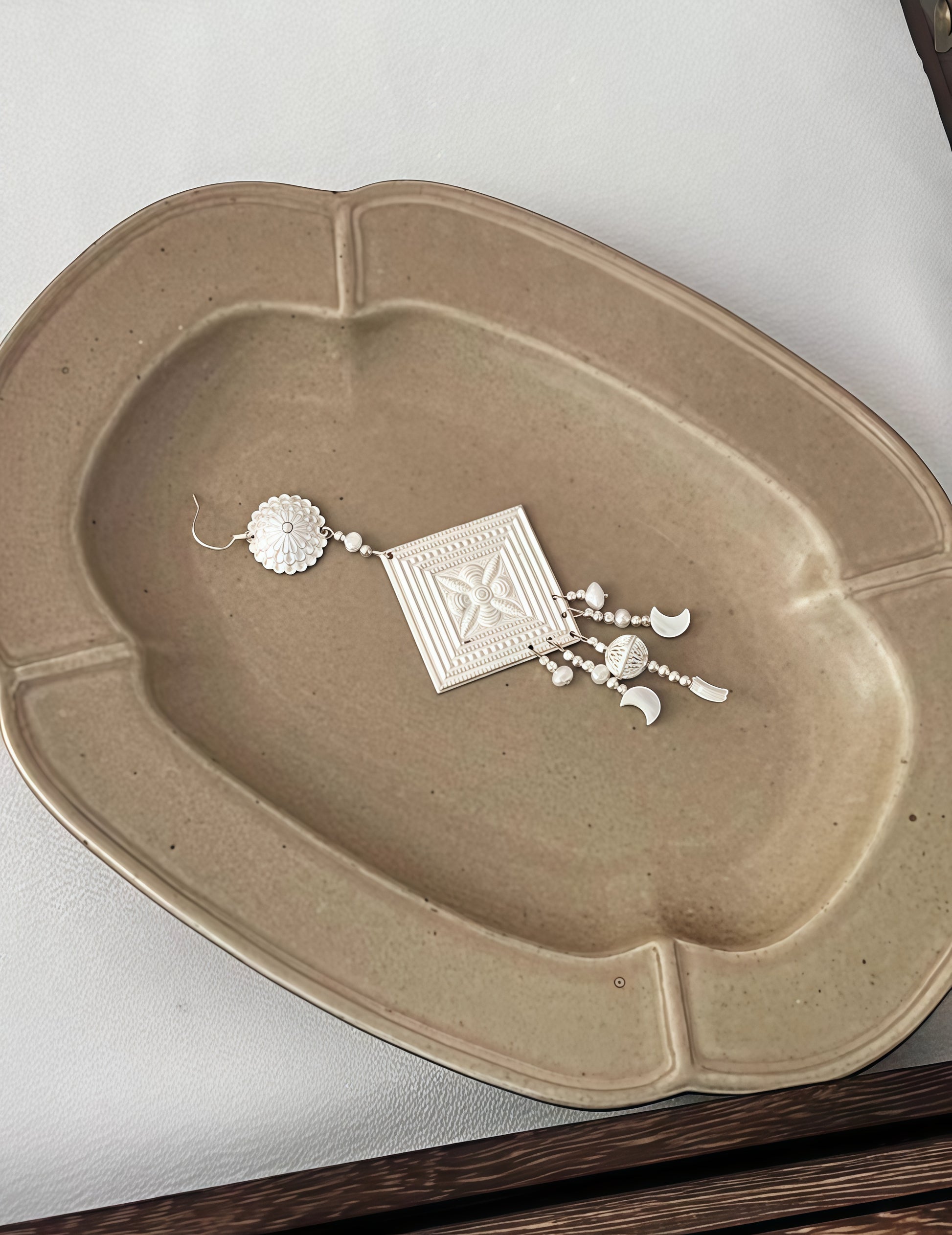 Silver - Patterned Amber Shadows