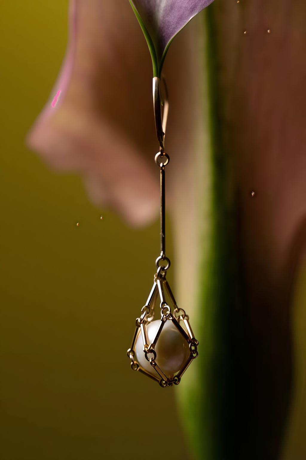Handwoven Mesh Pearl Drop Earrings