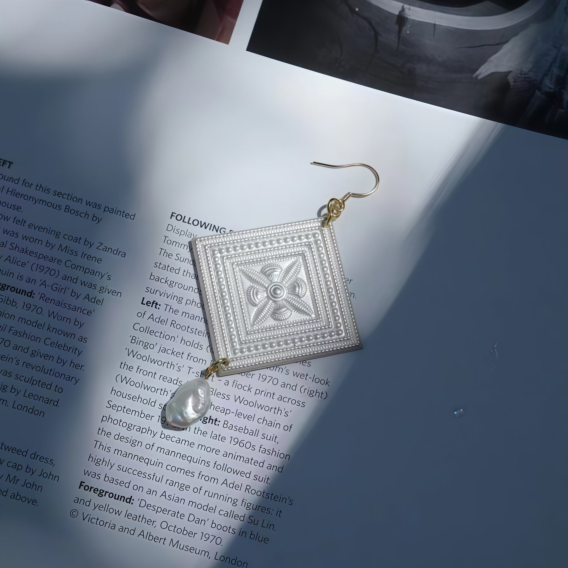 Silver - Patterned Amber Shadows