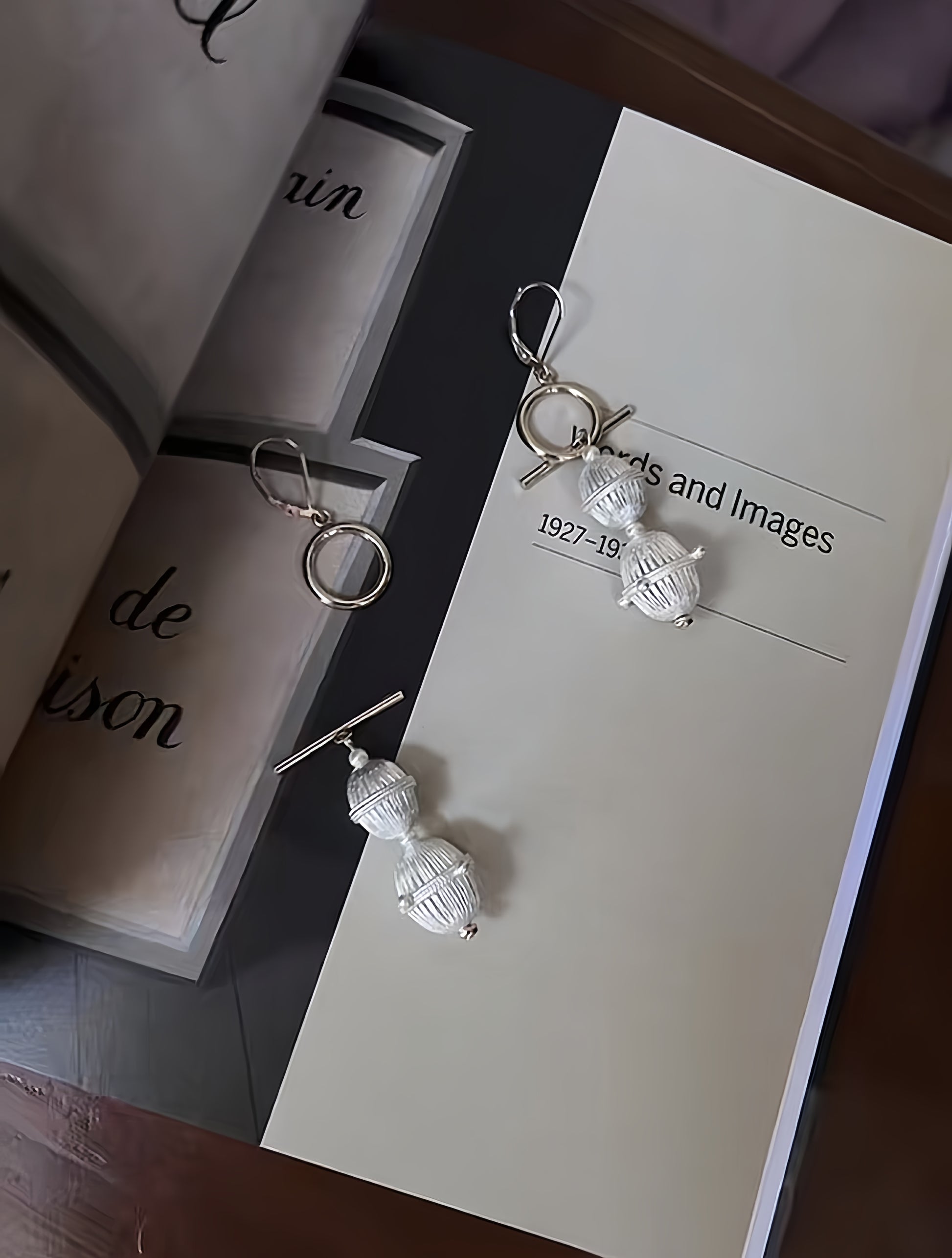 Star-Swept Silver Double-Ball OT Clasp